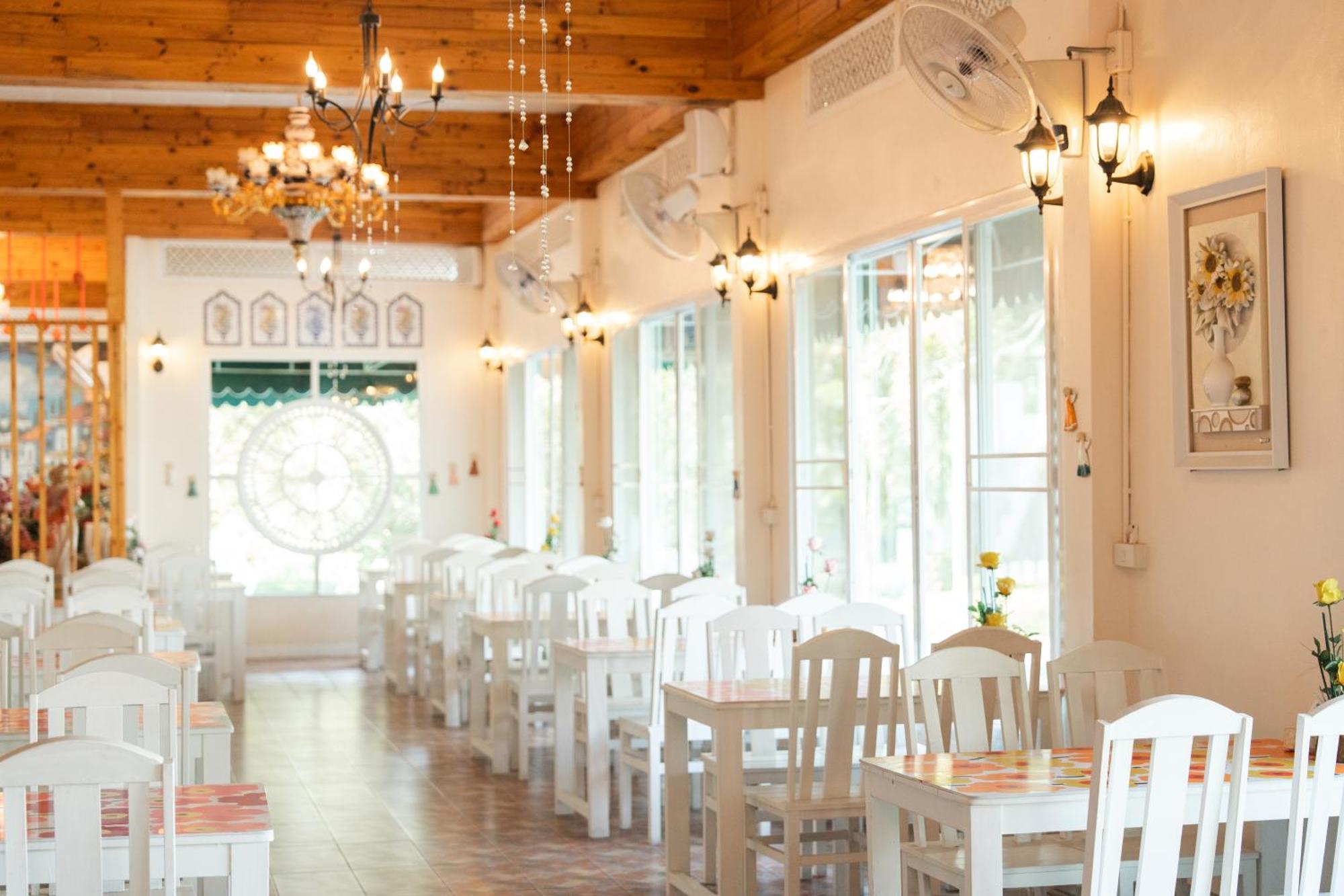 Villa Reina Resort Nong Nam Daeng Eksteriør billede