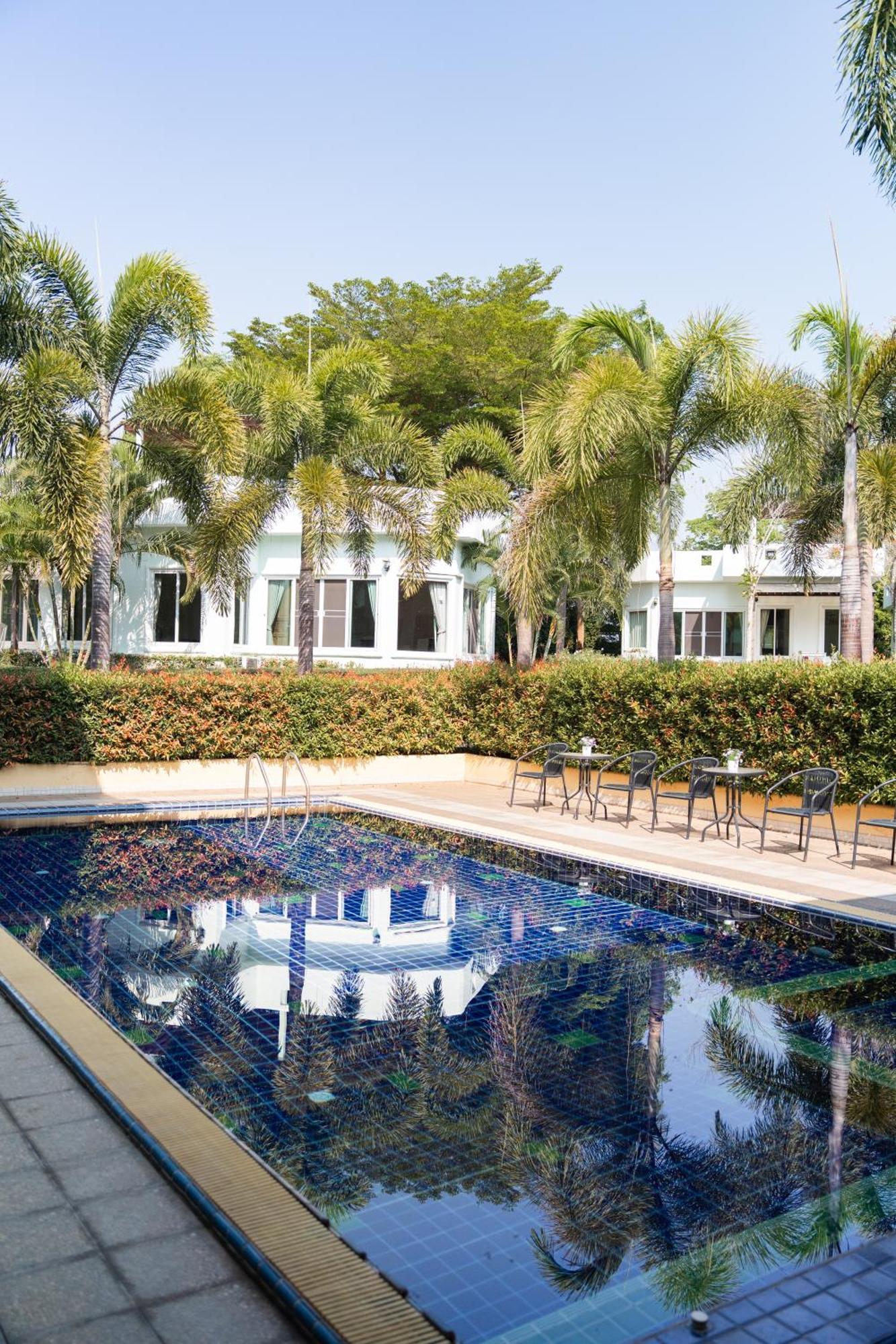 Villa Reina Resort Nong Nam Daeng Eksteriør billede